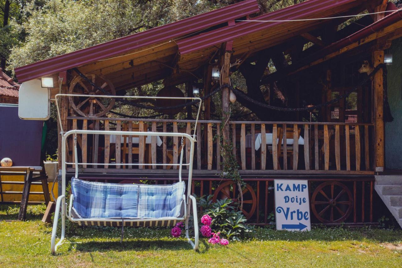 Готель Rafting Kamp Dvije Vrbe Фоча Екстер'єр фото